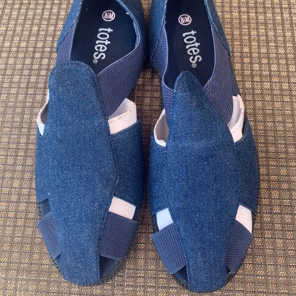 NEW totes shoes - sz 8.5 - Picture 2 of 7